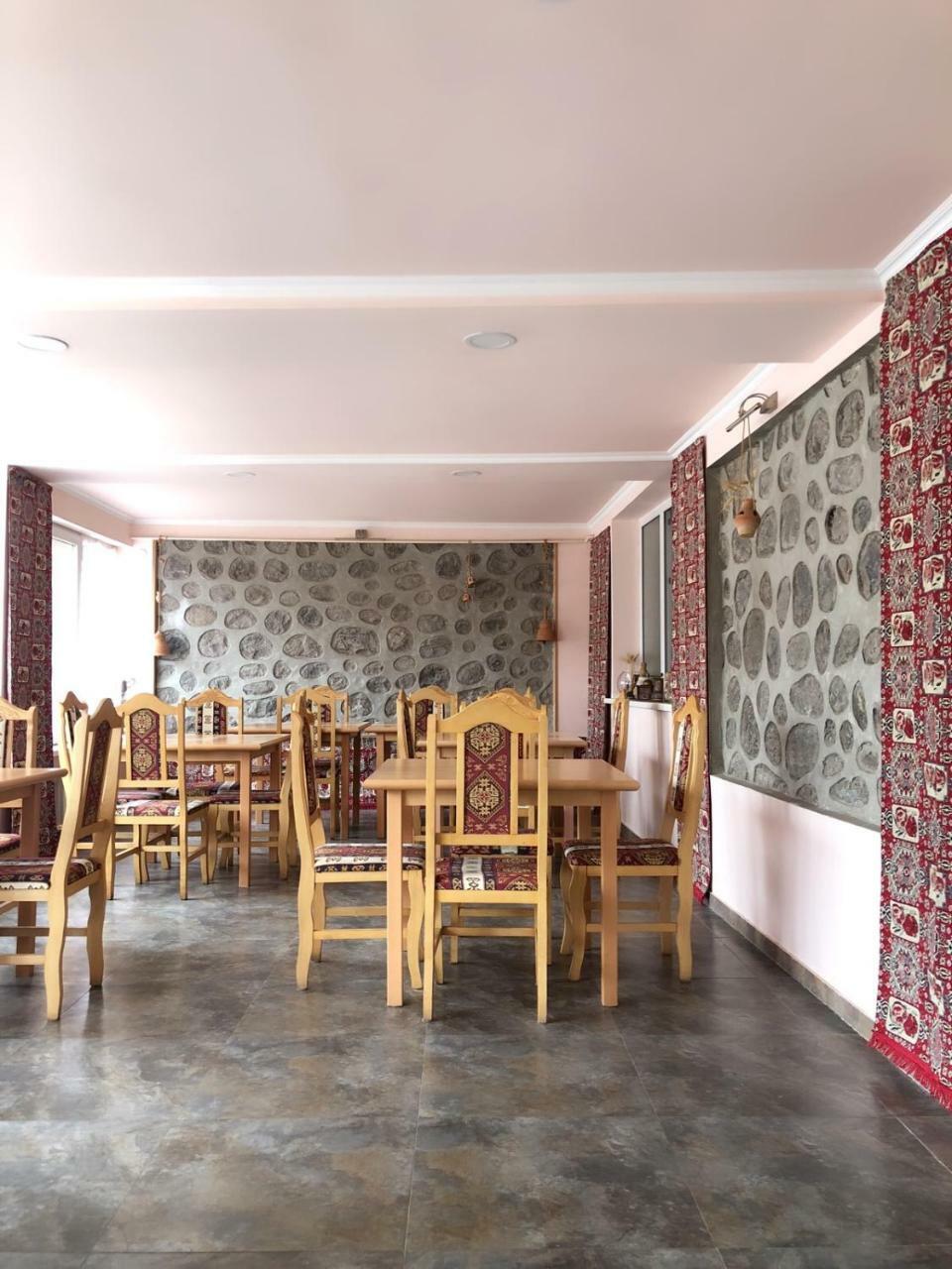 Zanger Hotel Goris Exterior foto